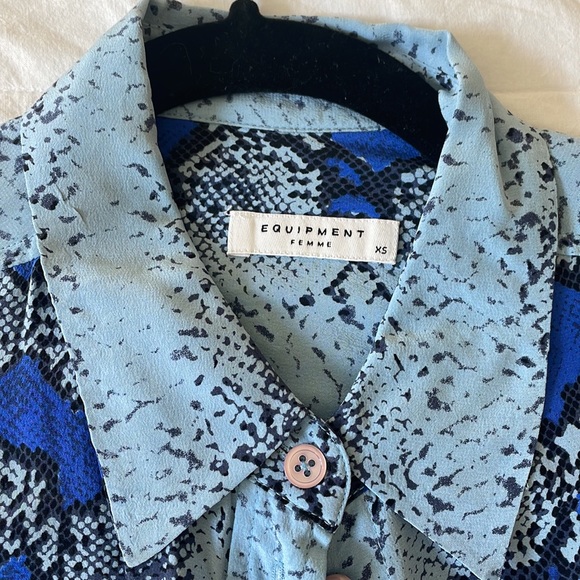 EQUIPMENT Blue Print Silk Blouse - Picture 2 of 4